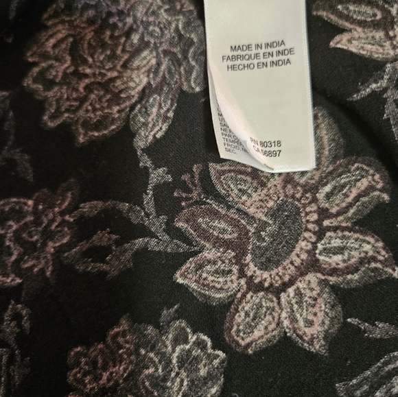 Lucky Brand Women's Blouse - Picture 7 of 11
